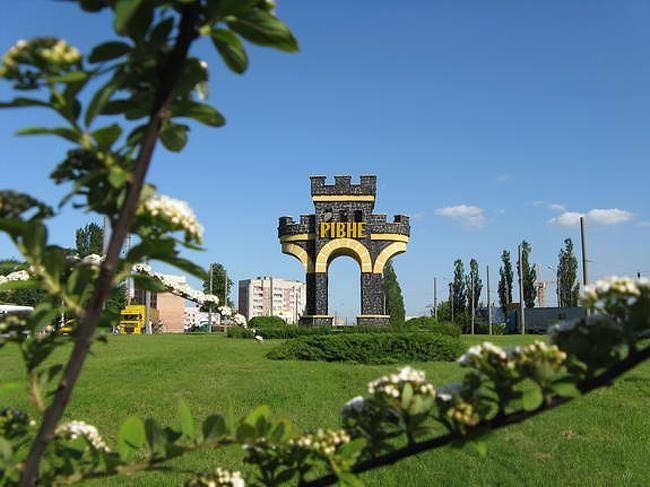 Автобус Рівне — Варшава